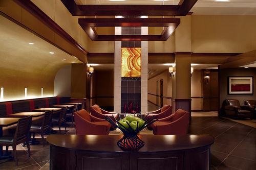 Hyatt Place Uptown Hotel 3*