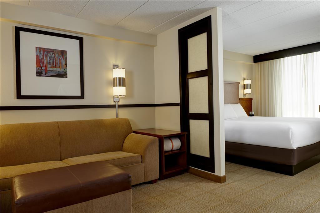 Hyatt Place Uptown Hotel 3*