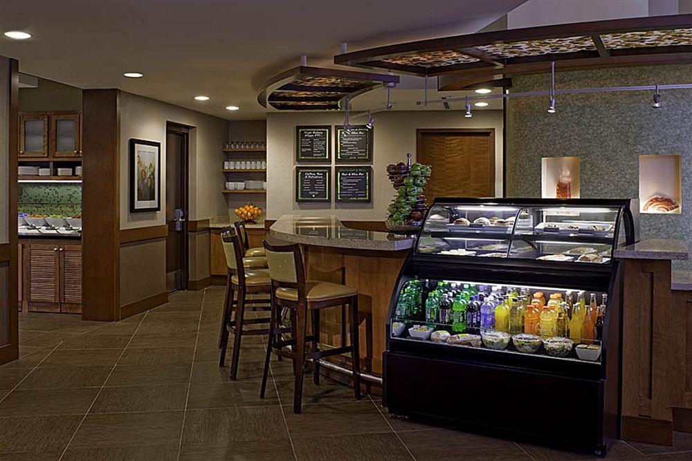 Hyatt Place Uptown Hotel